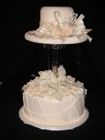 Fondant Hat Box Cake w/ Sugar Flowers & Bows