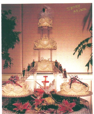 Staircase & Fountain Wedding Cake