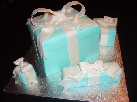 Tiffany Presents Cakes